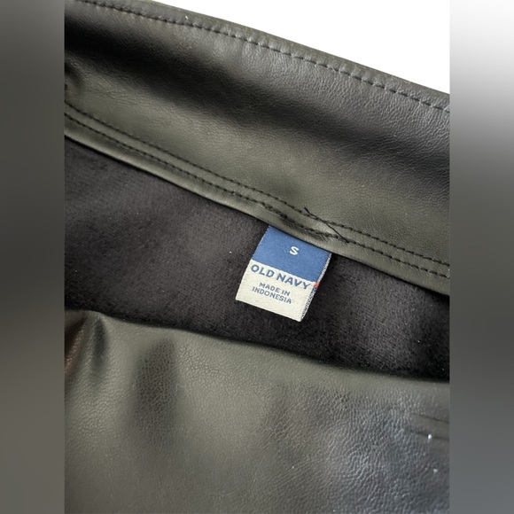 Old Navy Black Pleather Faux Leather Mini Skirt Size Small - Picture 4 of 4
